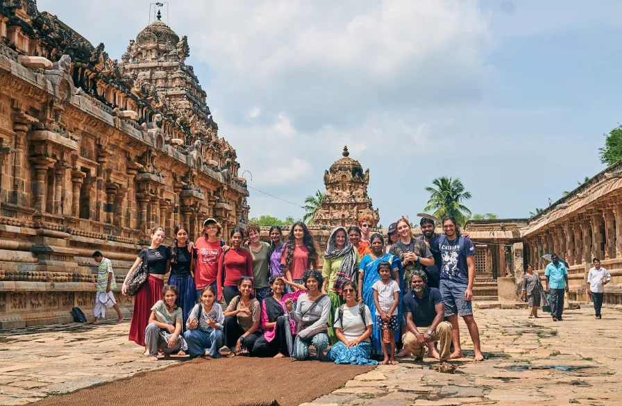 Students and teachers at the Airavatesvara temple